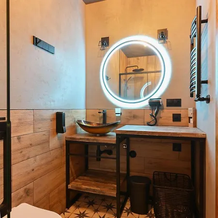 Mamma Mia - 4*